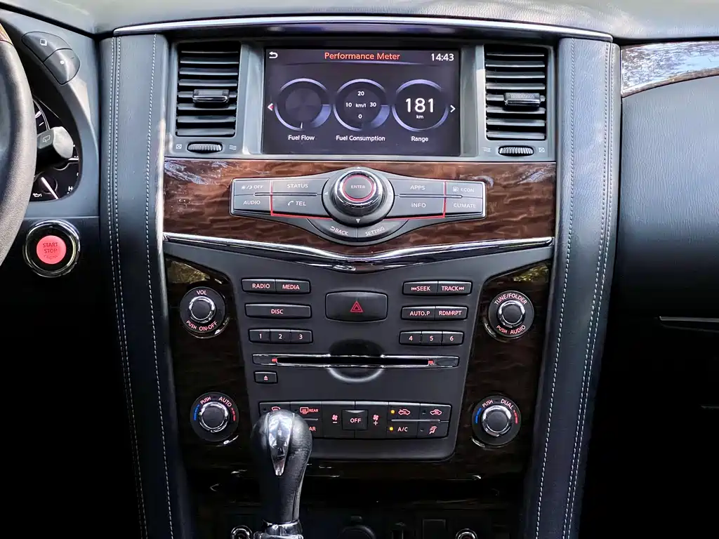 Nissan Patrol — миниатюра 23