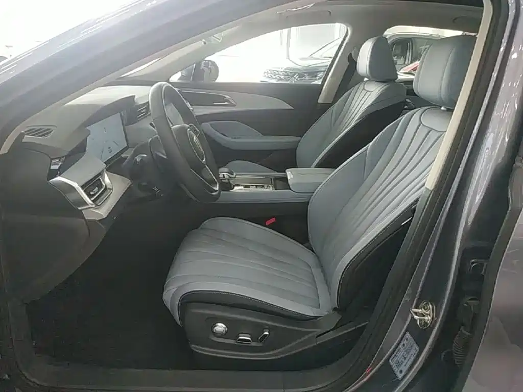 Hongqi Hongqi H5 PHEV — миниатюра 15