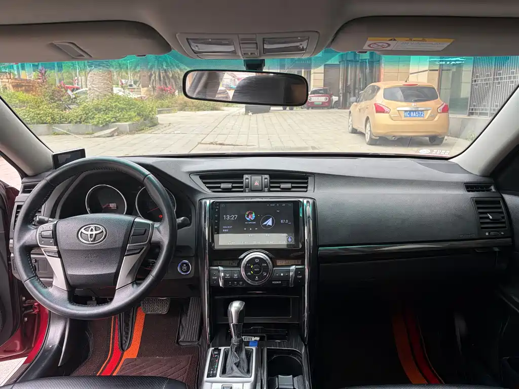 Toyota Reiz — миниатюра 8