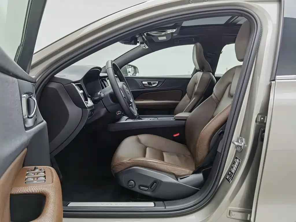 Volvo S60 — миниатюра 10