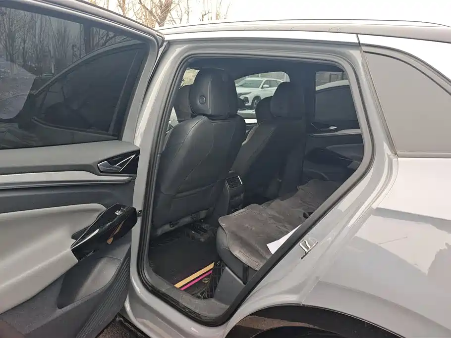 VOLKSWAGEN ID.4 CROZZ