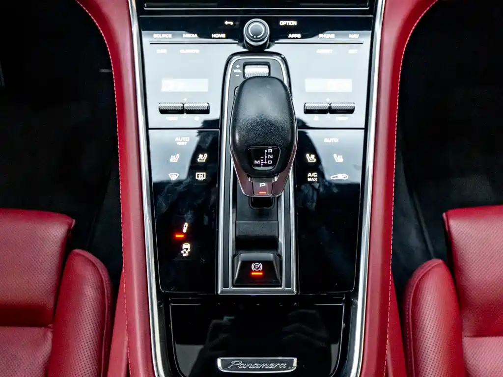 Porsche Panamera — миниатюра 18