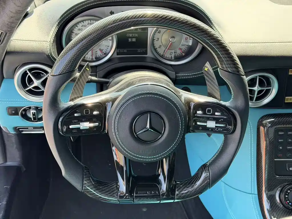 Mercedes-Benz SLS AMG — миниатюра 16