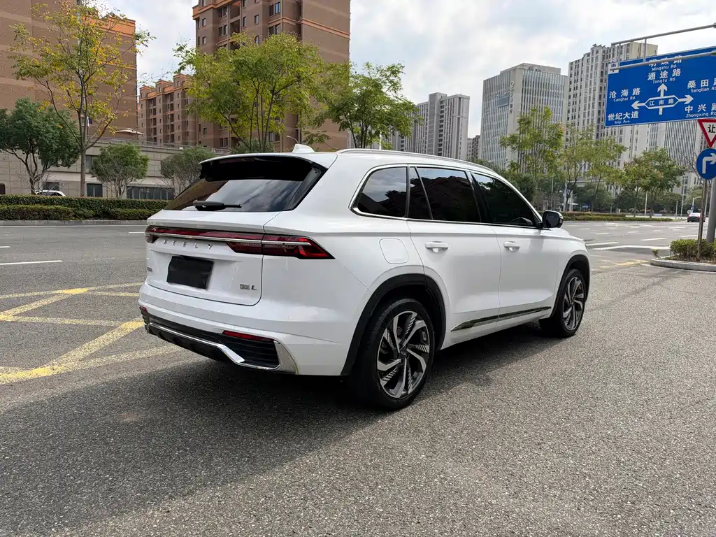 Geely Xingyue L — миниатюра 15
