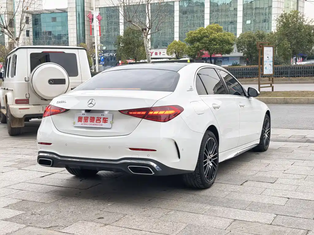 MERCEDES-BENZ C CLASS