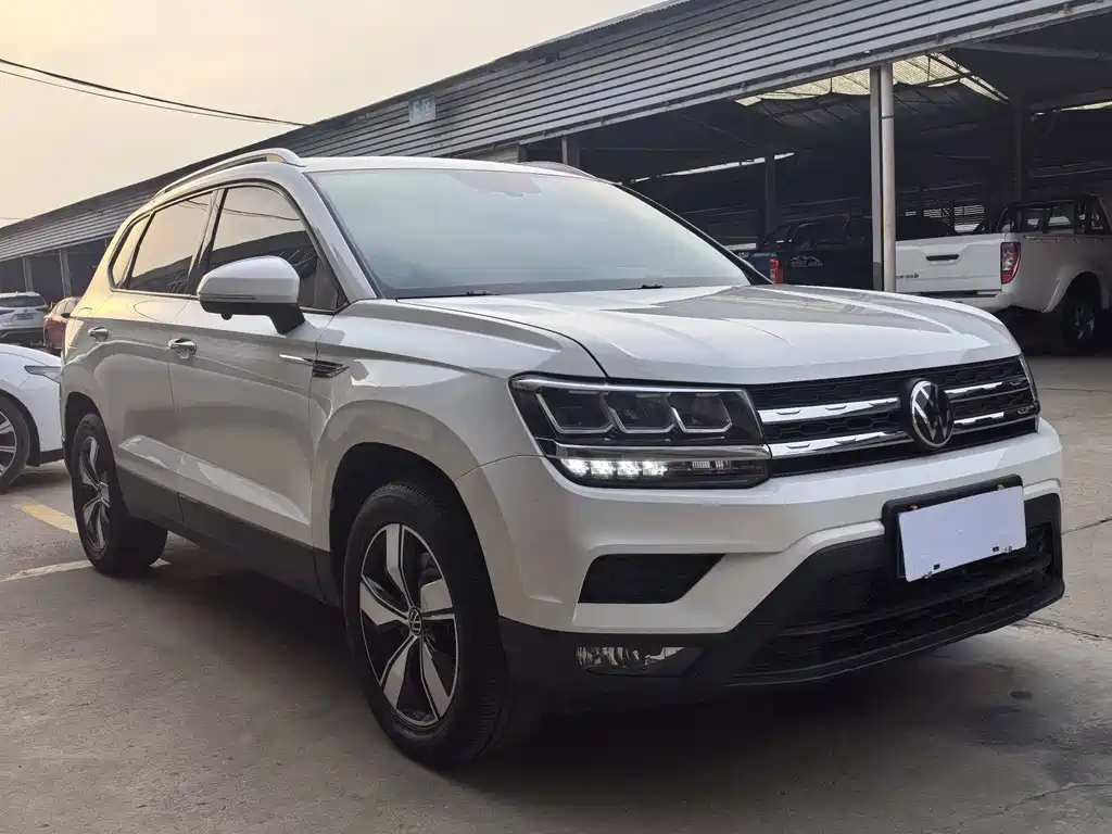 Volkswagen Tharu — миниатюра 3