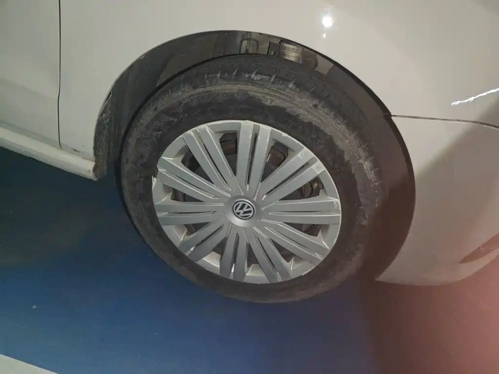 Volkswagen Polo — миниатюра 24