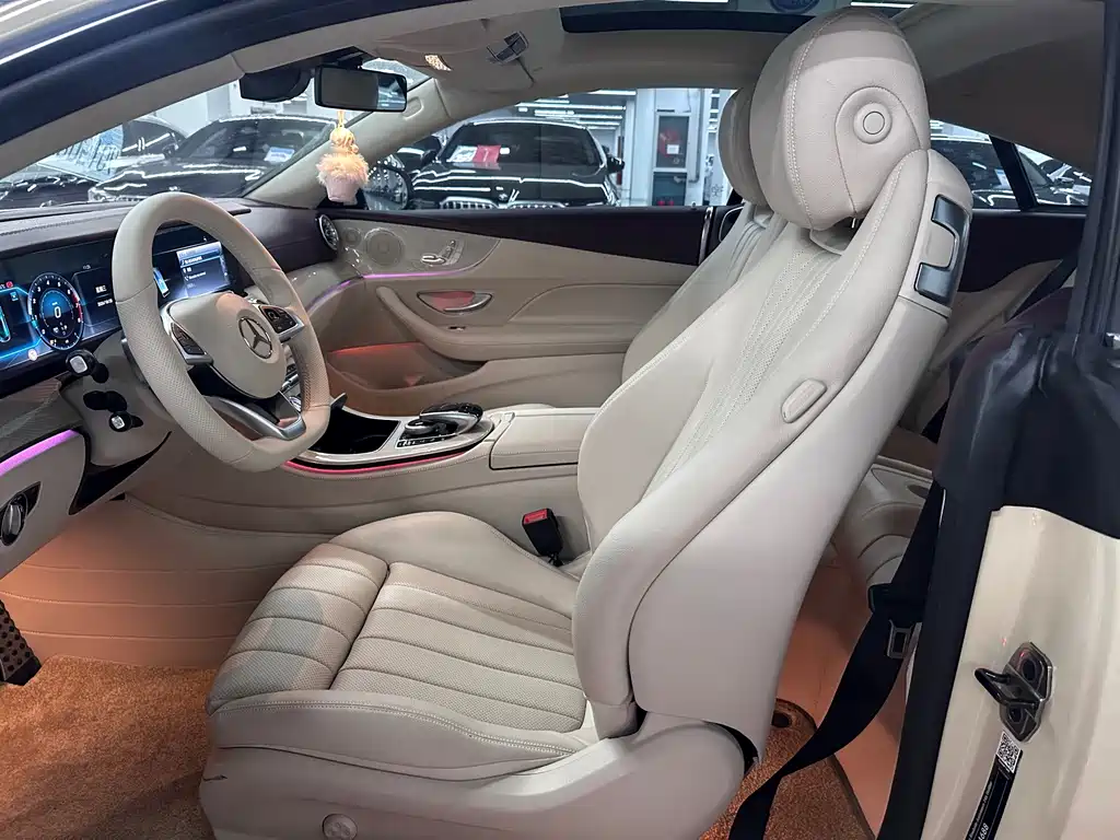 Mercedes-Benz E-Class (Import) — миниатюра 4