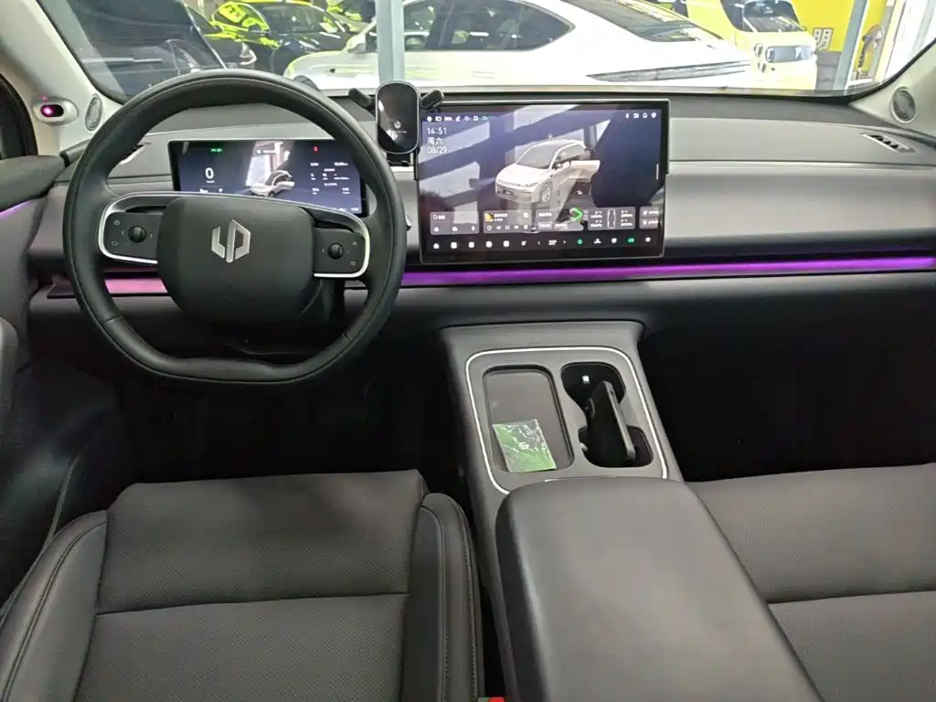 Leapmotor Leapmotor C10 — миниатюра 10