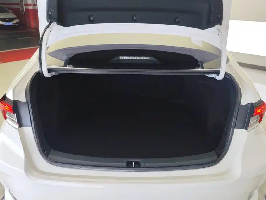 Toyota Corolla — миниатюра 4