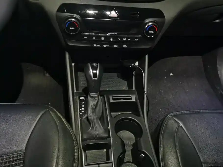 Hyundai Tucson — миниатюра 16
