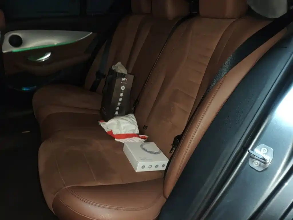 Mercedes-Benz E-Class — миниатюра 13