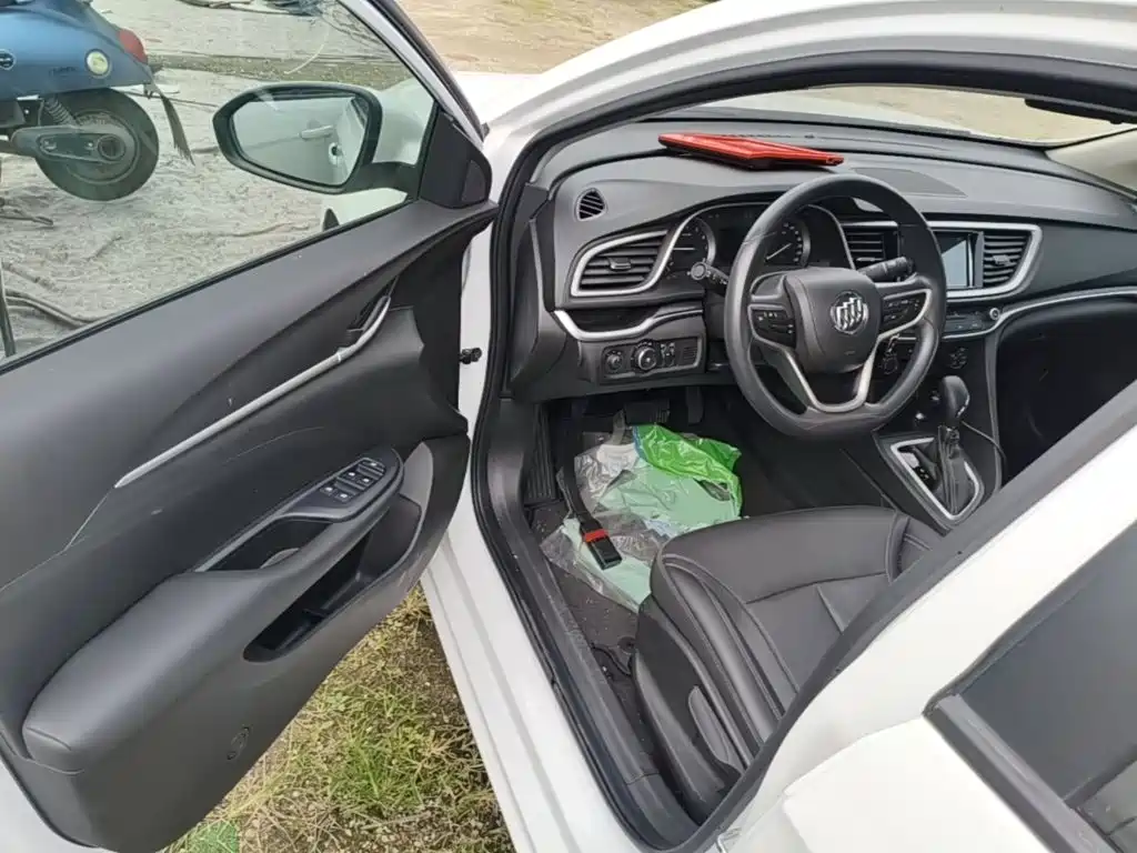 Buick Excelle — миниатюра 16