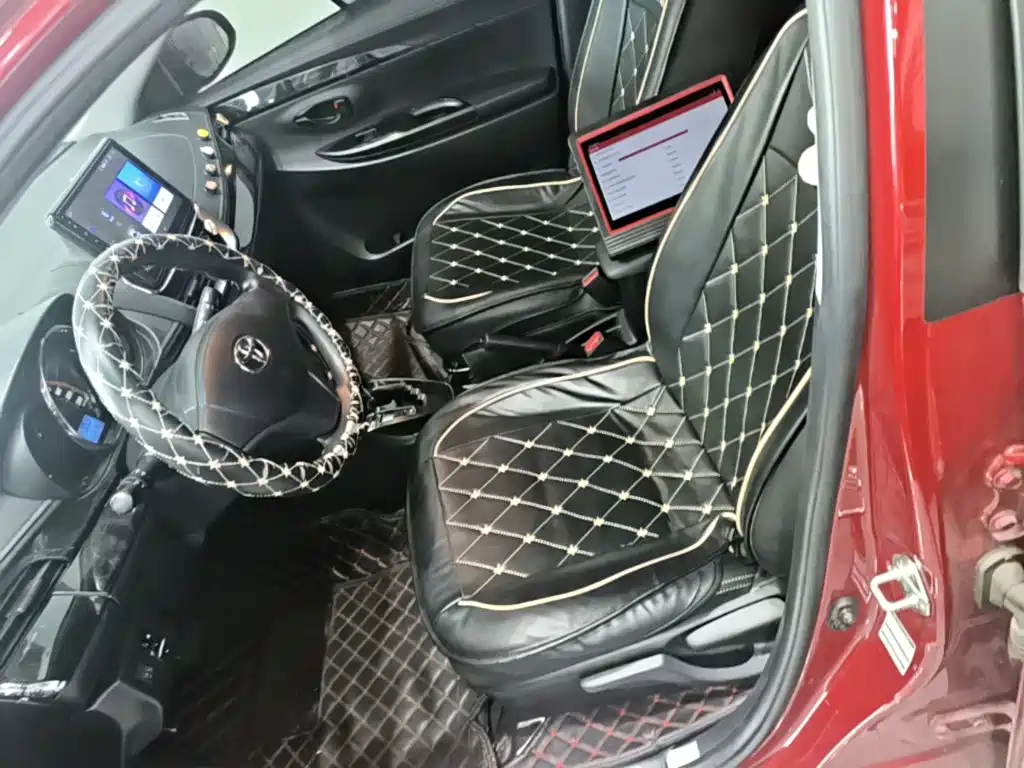 Toyota Yaris L — миниатюра 15