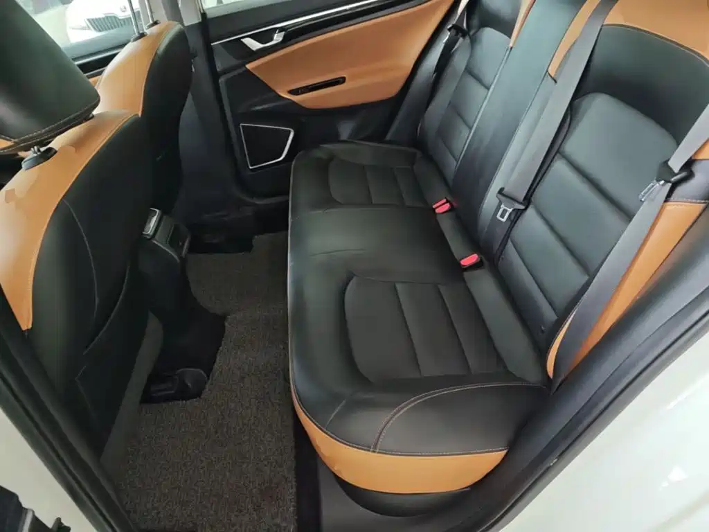 Geely Emgrand GL — миниатюра 17