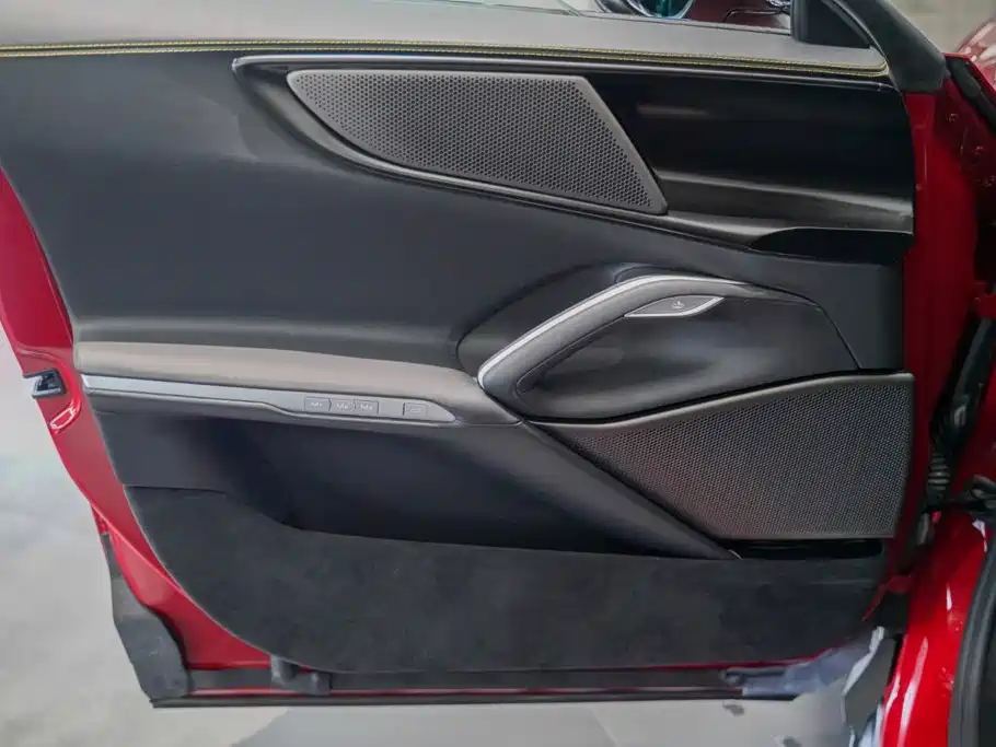 Ferrari Purosangue — миниатюра 12