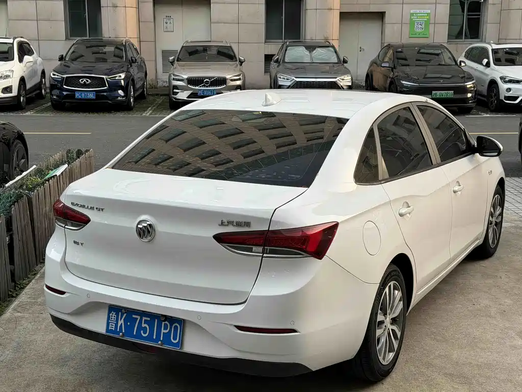 Buick Excelle — миниатюра 3