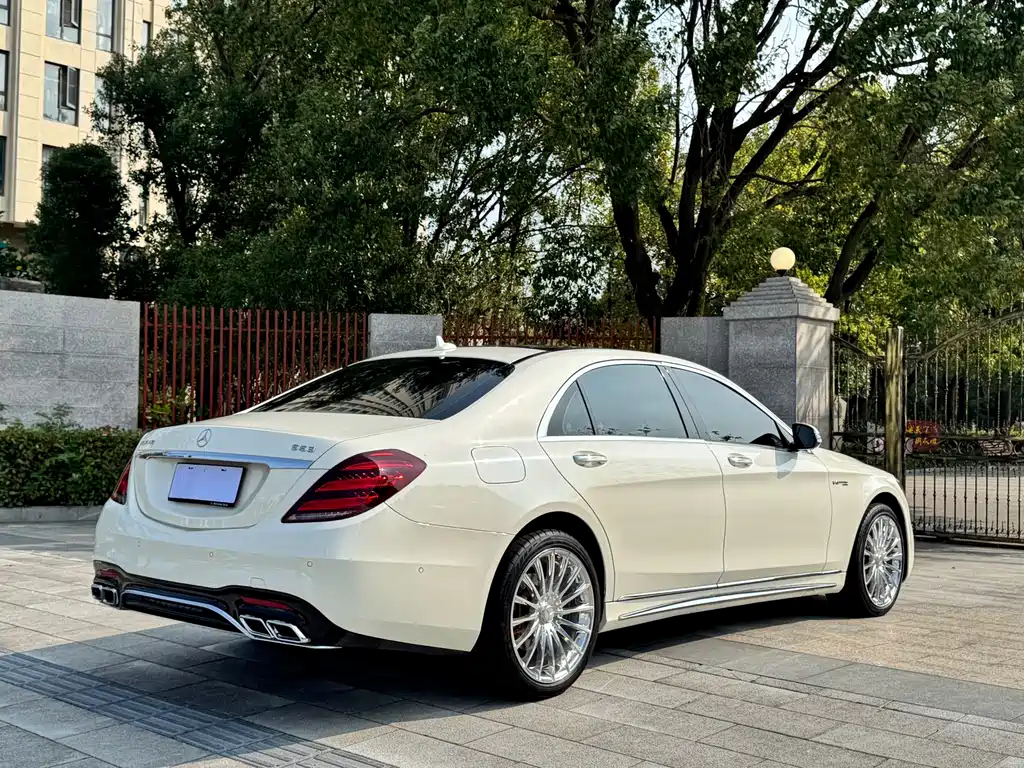 Mercedes-Benz S-Class — миниатюра 4