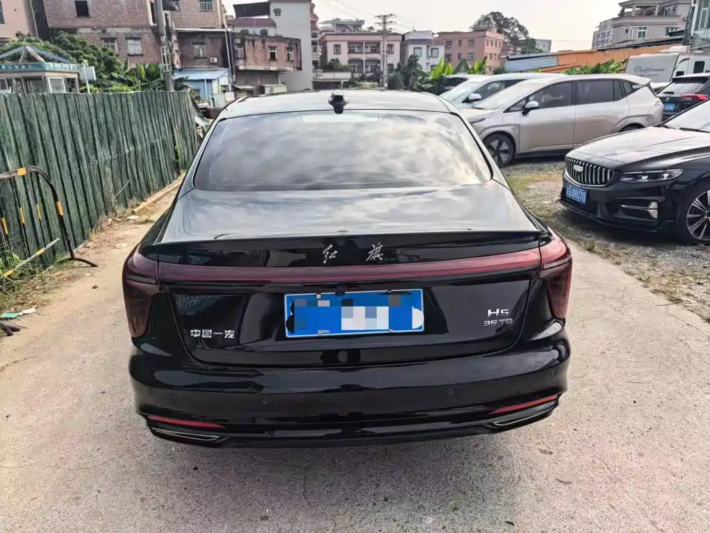 Hongqi Hongqi H5 — миниатюра 14