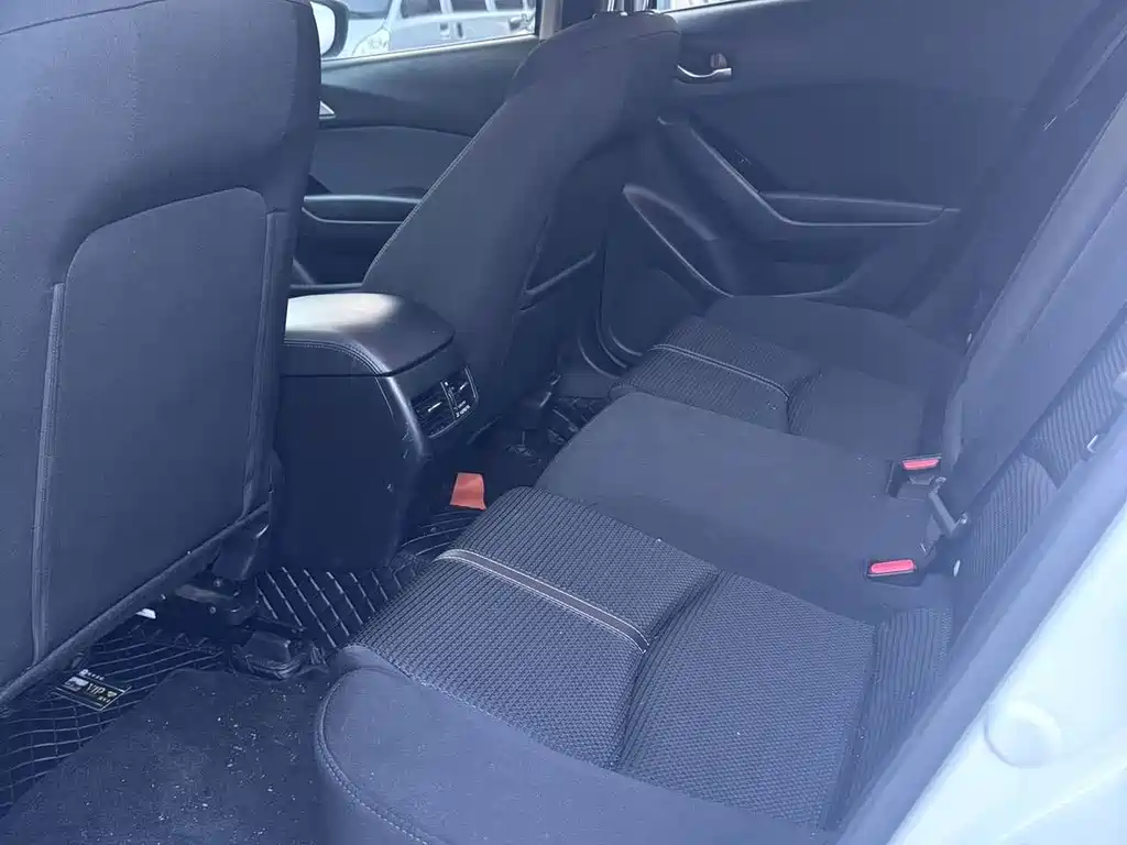 Mazda 3 Axela — миниатюра 7