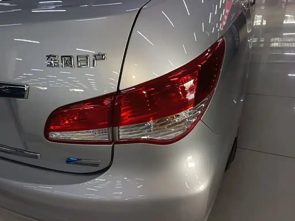 Nissan Sylphy — миниатюра 8