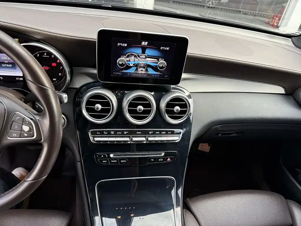 Mercedes-Benz GLC — миниатюра 6