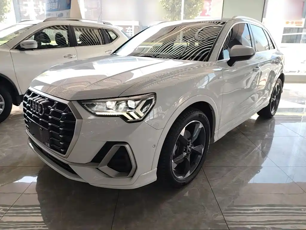 奥迪Q3 2022款 35 TFSI 时尚动感型 2022