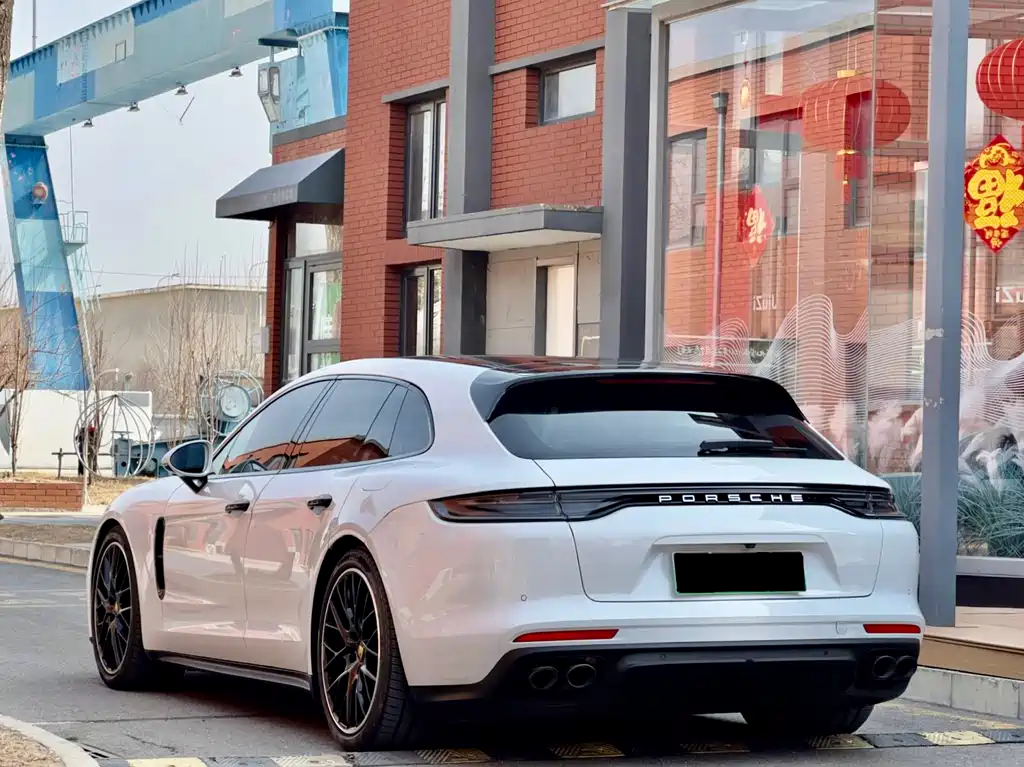 PORSCHE PANAMERA NEW ENERGY