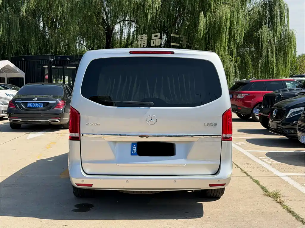 Mercedes-Benz V-Class — миниатюра 13