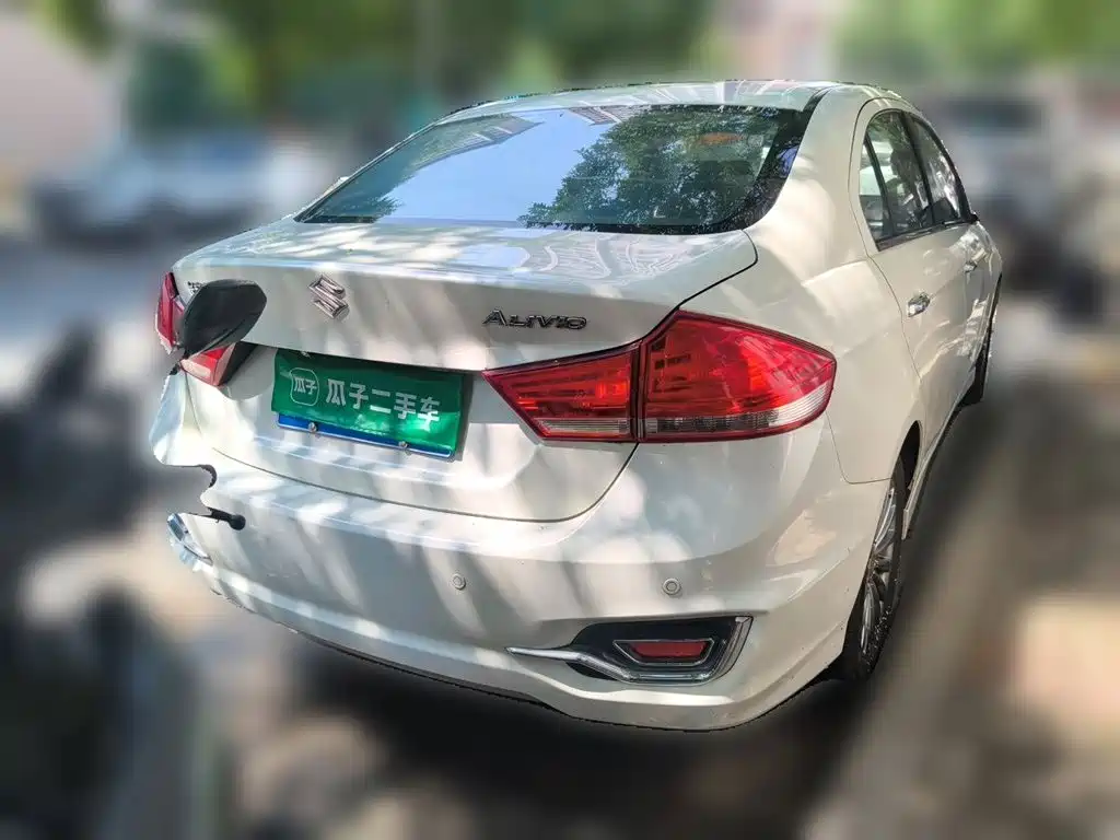 Suzuki Alivio — миниатюра 4