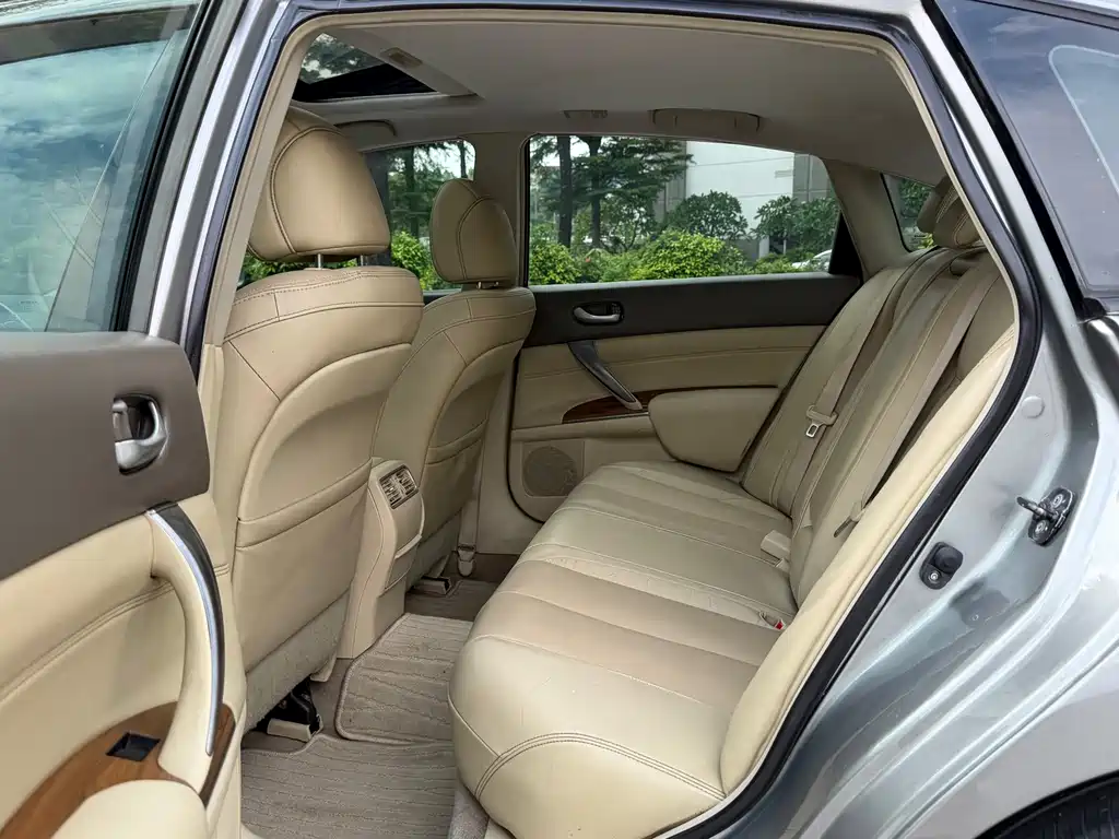 Nissan Teana — миниатюра 6