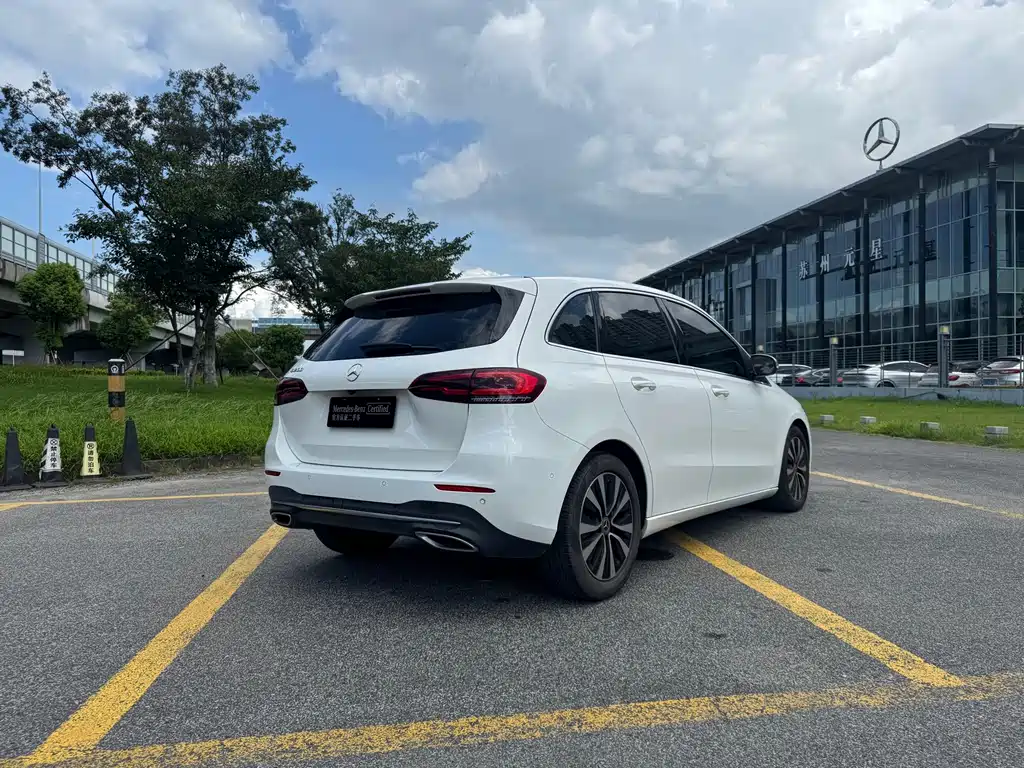 Mercedes-Benz B-Class — миниатюра 18