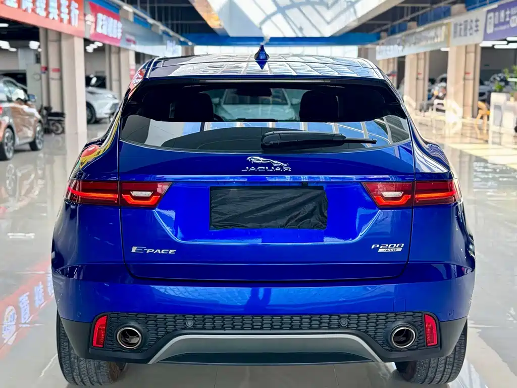 Jaguar E-PACE — миниатюра 4
