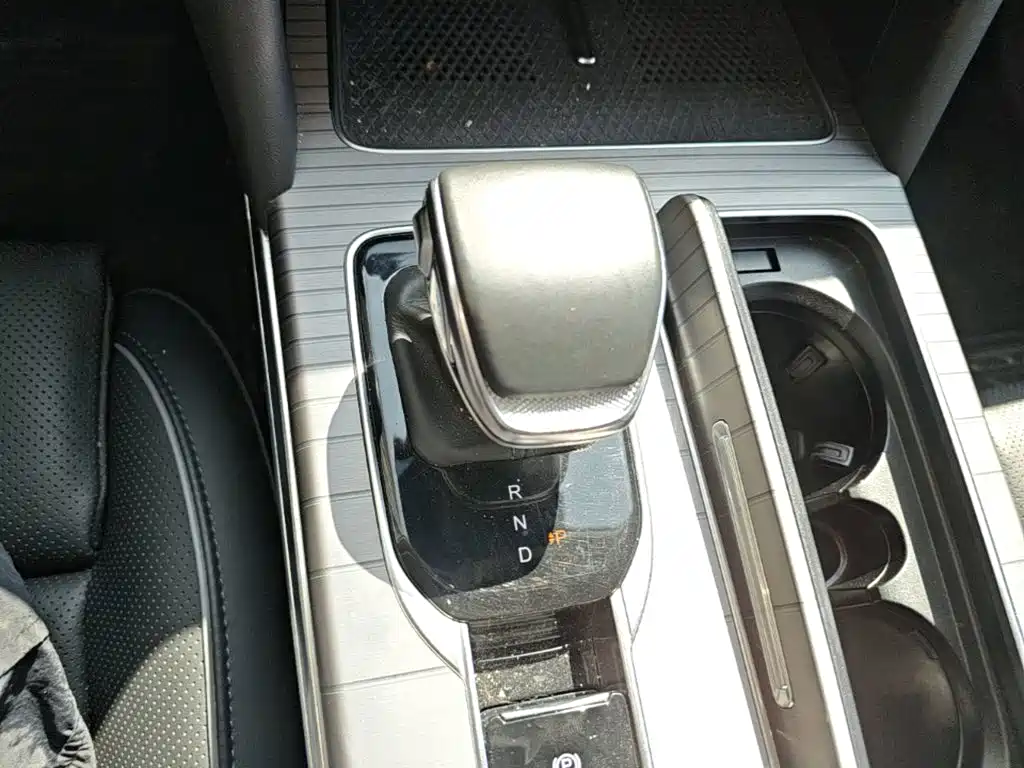 Hongqi Hongqi HS7 PHEV — миниатюра 14