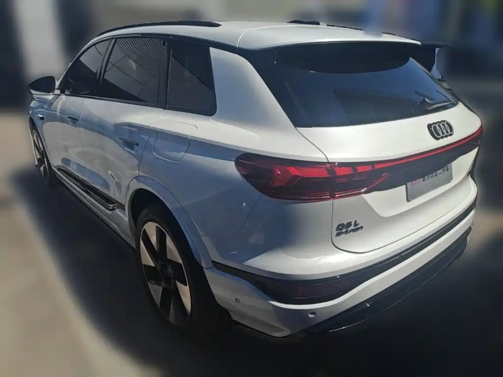 Audi Q6L e-tron — миниатюра 7