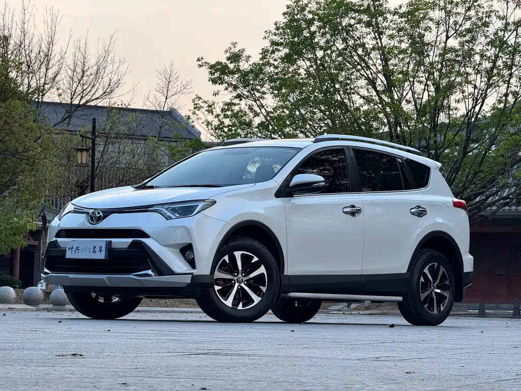 TOYOTA RAV4 RONGFANG