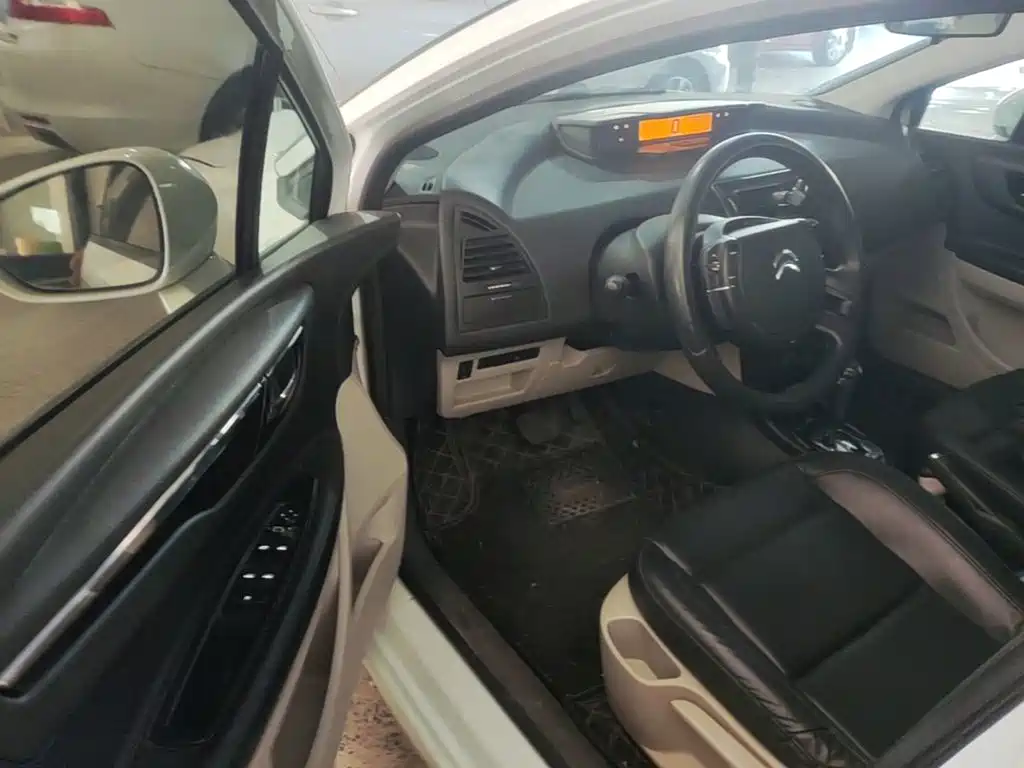Citroen C-Quatre — миниатюра 16