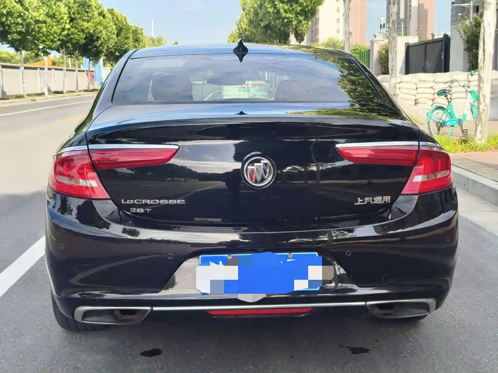 Buick LaCrosse — миниатюра 19
