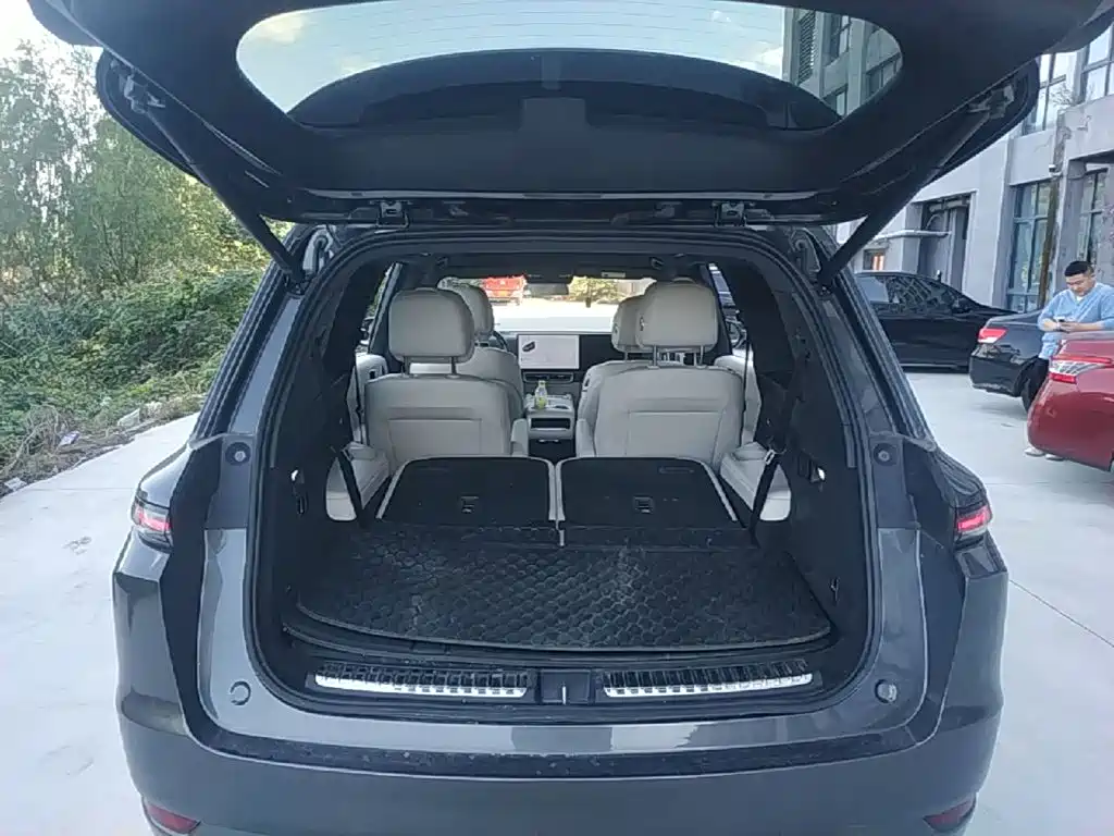 Li Auto Li L9 — миниатюра 19