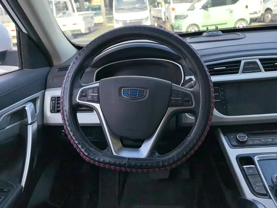 Geely Boyue — миниатюра 15