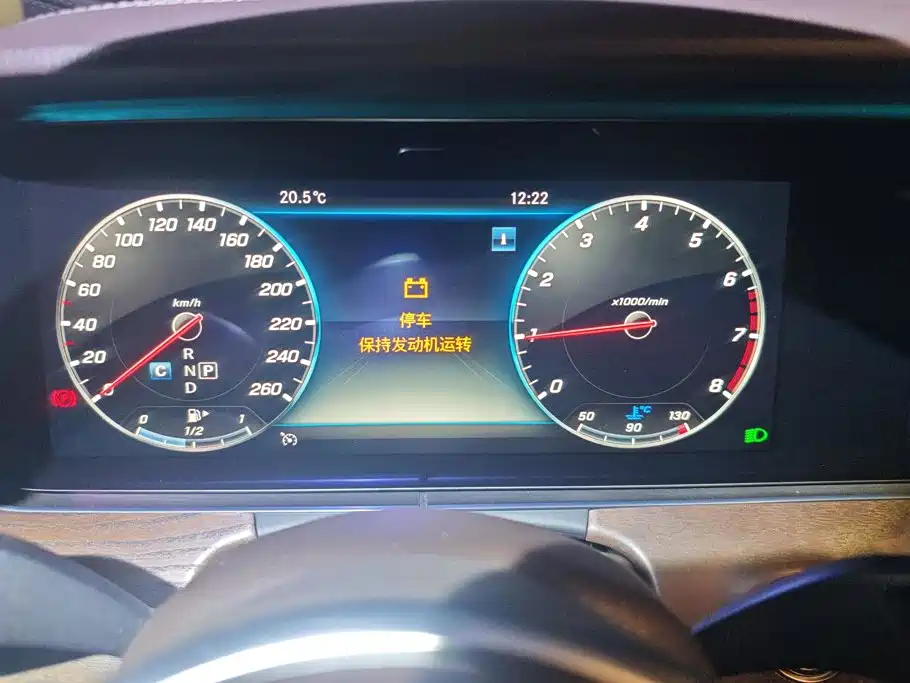 Mercedes-Benz E-Class — миниатюра 14