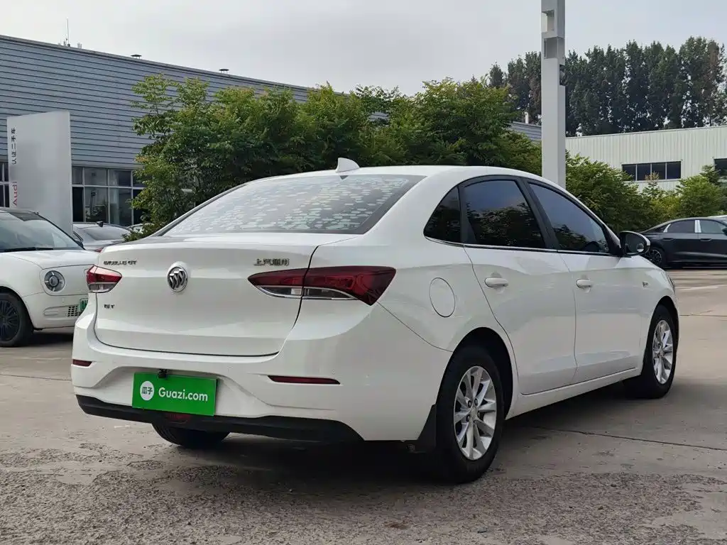 Buick Excelle — миниатюра 7