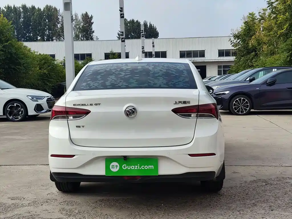 Buick Excelle — миниатюра 6