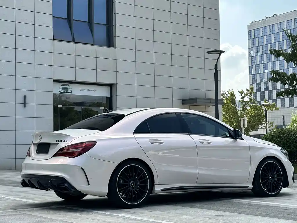 Mercedes-Benz CLA AMG — миниатюра 6