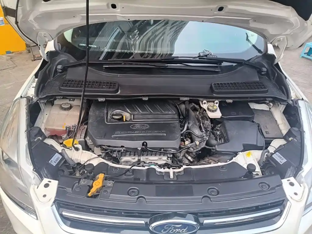 Ford Kuga — миниатюра 20