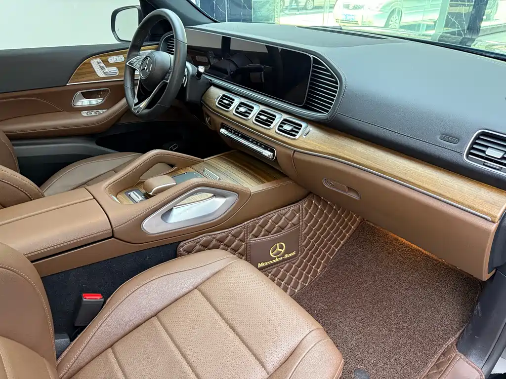 Mercedes-Benz GLS — миниатюра 20