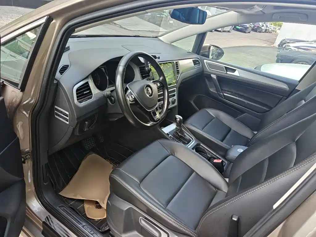 Volkswagen Golf Sportsvan — миниатюра 21