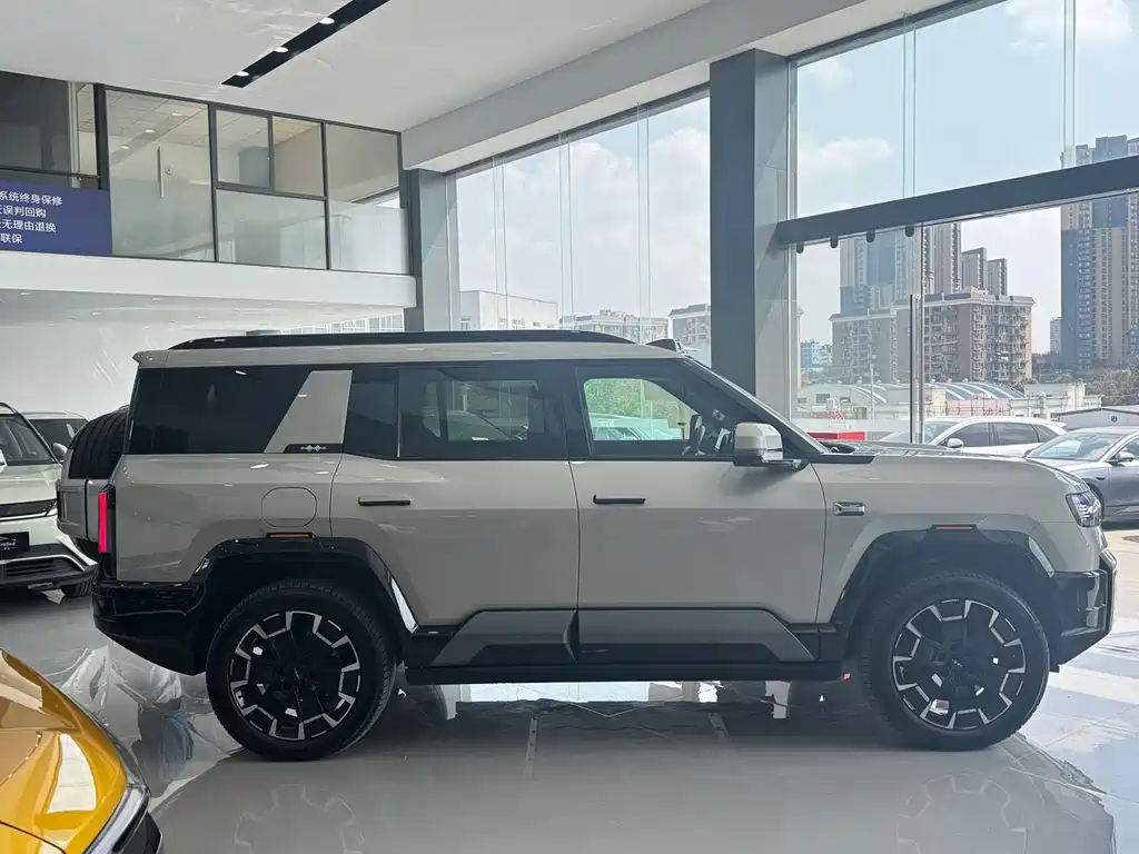 FANG CHENG BAO LEOPARD 8