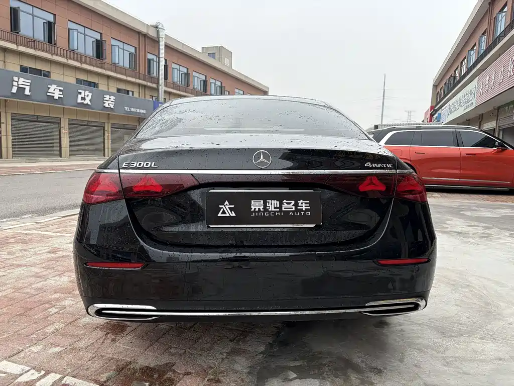 Mercedes-Benz E-Class — миниатюра 3
