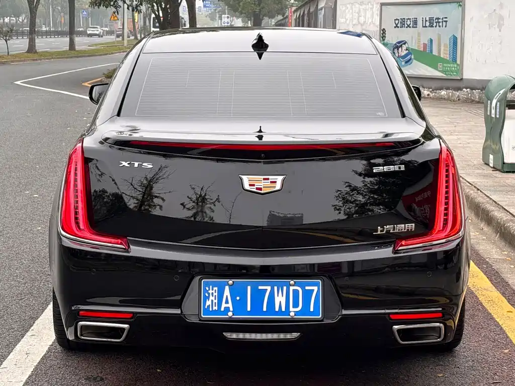 Cadillac XTS — миниатюра 9